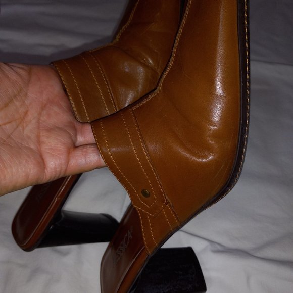 Caramel-Tan leather mules, genuine leather, US women's size 9.5-10 shoe, 3" heel - Picture 12 of 16